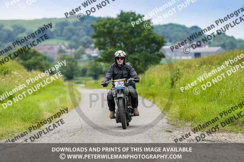 Vintage motorcycle club;eventdigitalimages;no limits trackdays;peter wileman photography;vintage motocycles;vmcc banbury run photographs